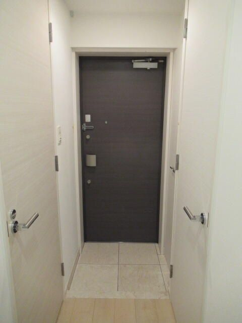 ハーモニーレジデンス東京アーバンスクエアの玄関