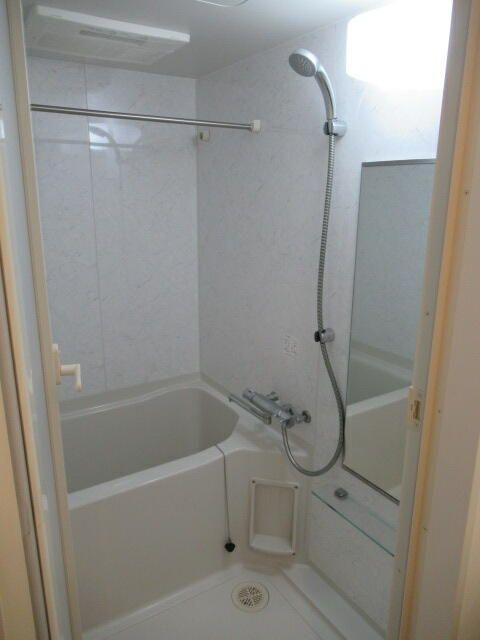 ハーモニーレジデンス東京アーバンスクエアの浴室