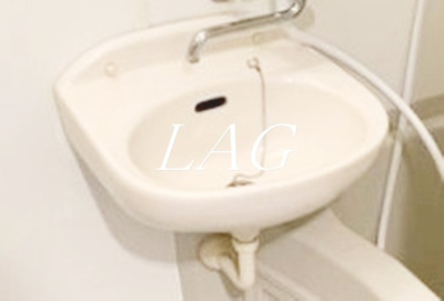 【洗面所】 | アデッソ大森 | 洗面台です。