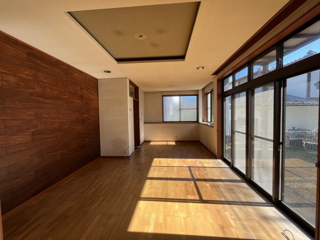 【居間・リビング】 | 比企郡小川町東小川2丁目　中古戸建