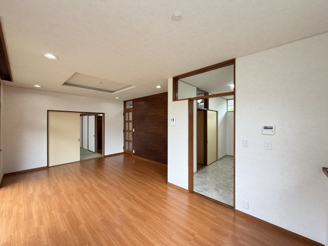 【居間・リビング】 | 比企郡小川町東小川2丁目　中古戸建
