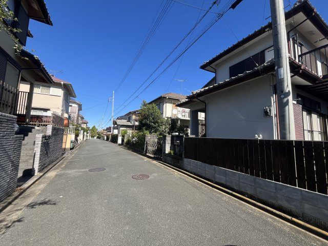 【前面道路含む現地写真】 | 比企郡小川町東小川2丁目　中古戸建