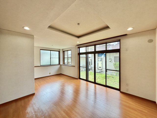 【居間・リビング】 | 比企郡小川町東小川2丁目　中古戸建