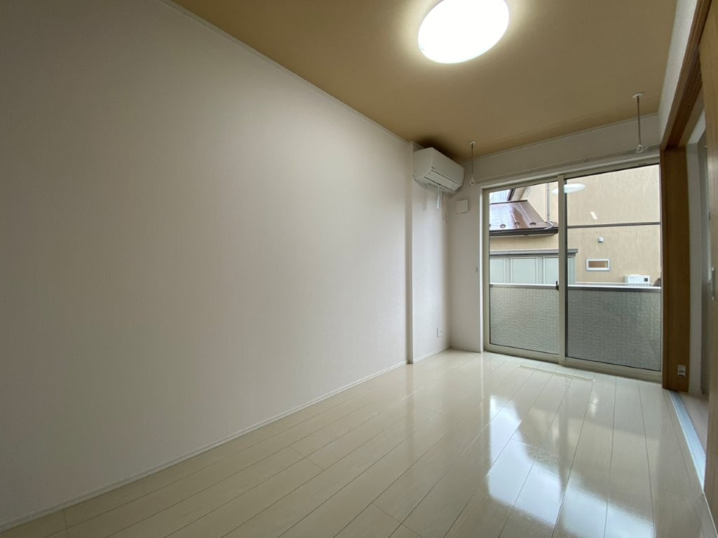 amoris（アモリス）の内装