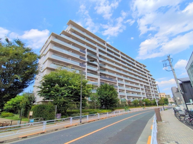 【外観】 | プレミストひばりが丘 | 2008年築の築浅マンション、総戸数206戸のコミュニティ