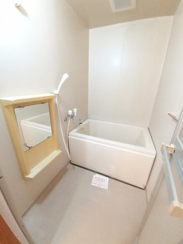 ニューシティオオタＡの浴室