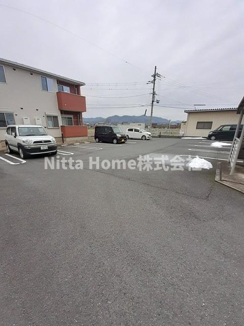 サンシャインⅠの駐車場|敷地内駐車場があります＊