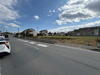 【前面道路含む現地写真】