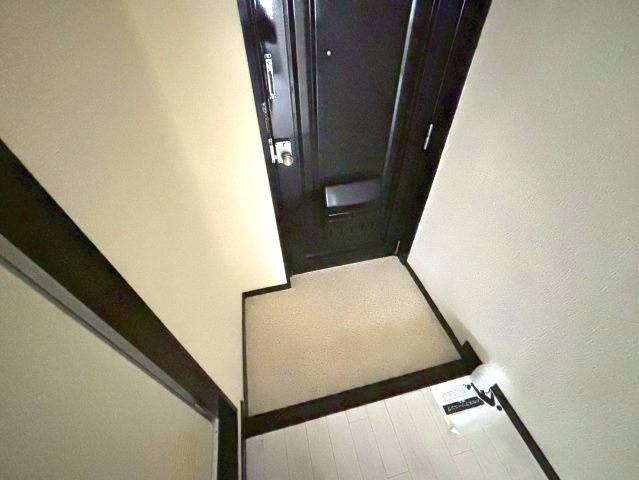 本多ビルディの玄関