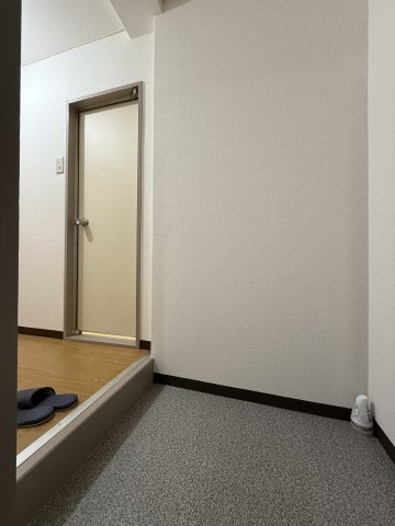 ルーモ矢田Ⅲの玄関