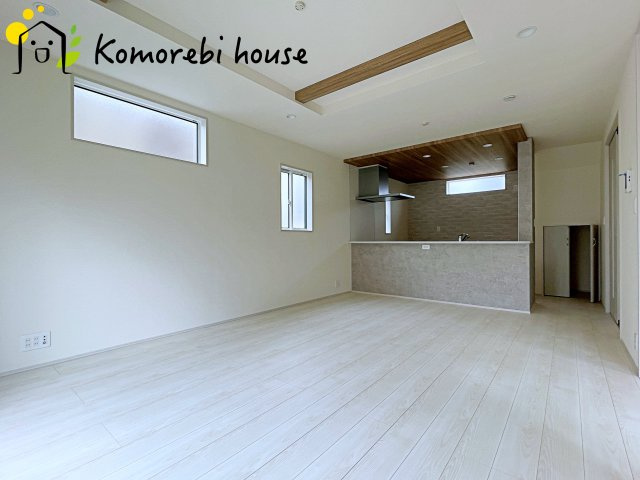 上尾市上　11期　新築一戸建て　ブルーミングガーデン　01の居間・リビング|26.2.26　撮影済み