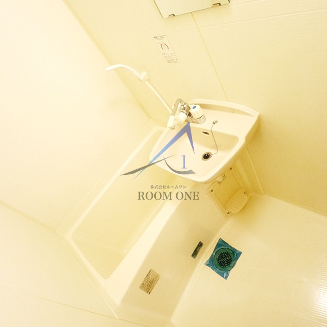 Js court(ｼﾞｴｲｽﾞｺ-ﾄ)の浴室|お風呂です。