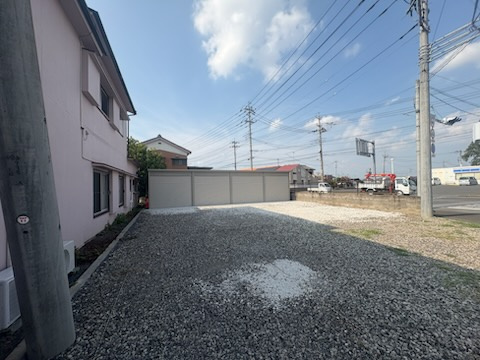 乙女貸倉庫の駐車場