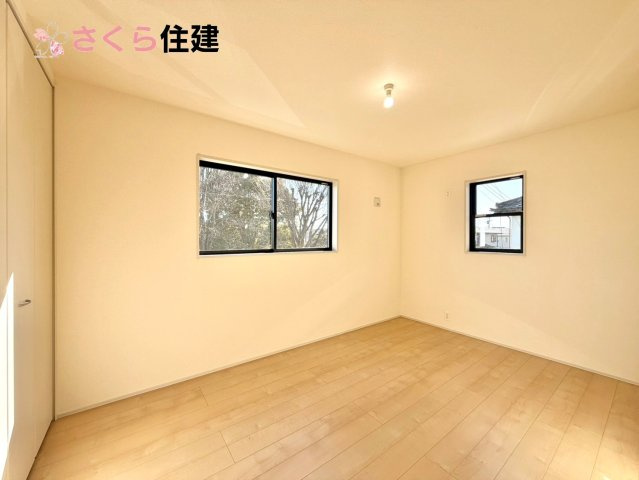 第2下野緑の洋室|各部屋に収納あります！荷物が多い子育て世代や、趣味道具の多い方にもうれしいですね！