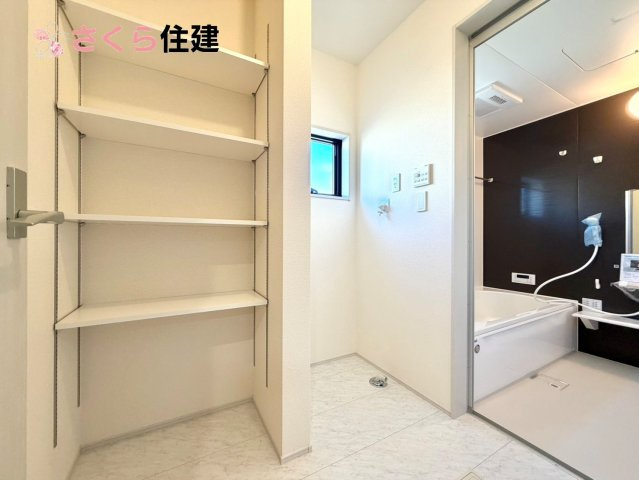 第2下野緑の脱衣所|毎日の家事を支える、洗面収納！洗う・しまうがここで完結！