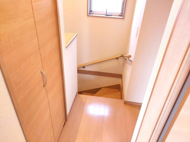 宝塚市山本丸橋3丁目一戸建のその他|2階ホール