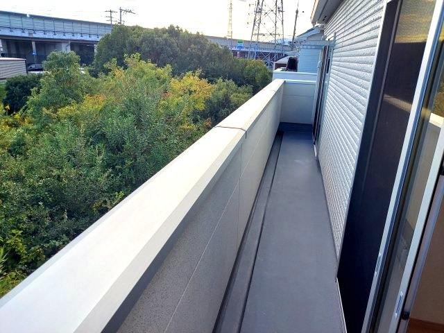宝塚市山本丸橋3丁目一戸建のバルコニー