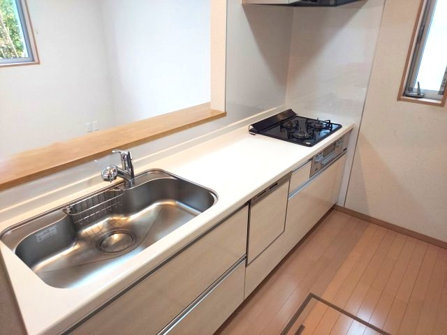 宝塚市山本丸橋3丁目一戸建のキッチン|食洗機付きシステムキッチン