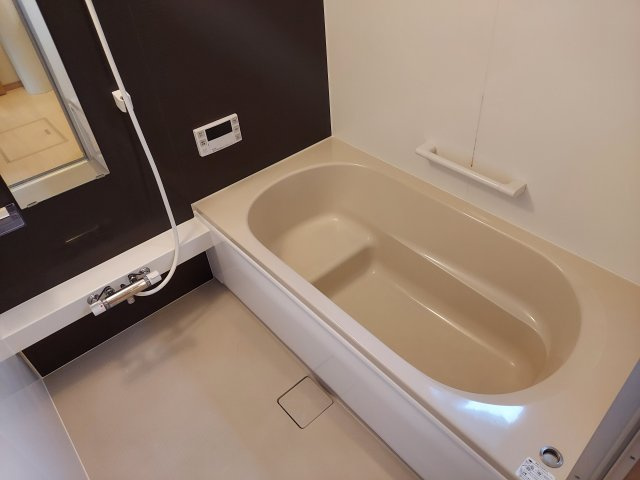 宝塚市山本丸橋3丁目一戸建の浴室|浴室乾燥機付き