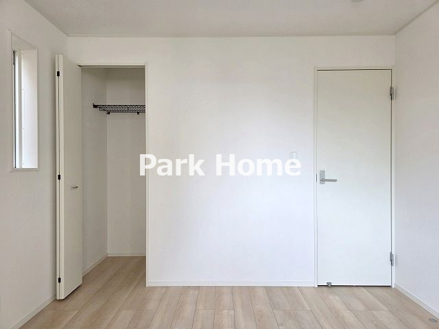 高知市百石町3丁目 第１-1号棟 新築戸建ての収納|２F:6.1洋室クローゼット