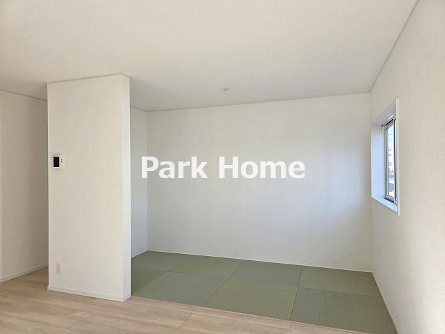 高知市百石町3丁目 第１-1号棟 新築戸建ての居間・リビング|１F:畳コーナー