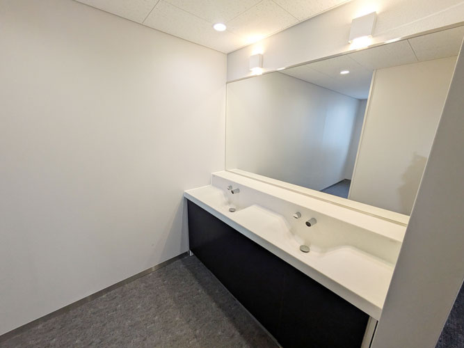 栄中央ビル（旧日石栄ビル）