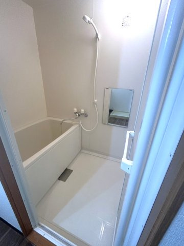 ロイヤルマンション中西の浴室