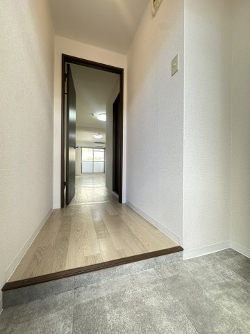 パークメゾン一刻館の玄関