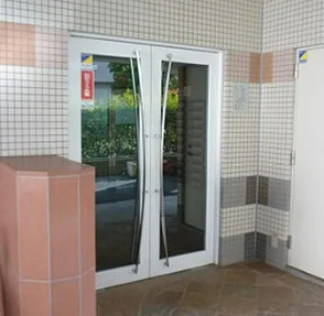 ラ・コンフォルテ府中のエントランス