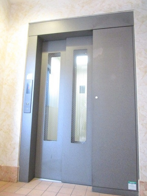メゾンシャルマンのその他共用部分|★エレベーター★