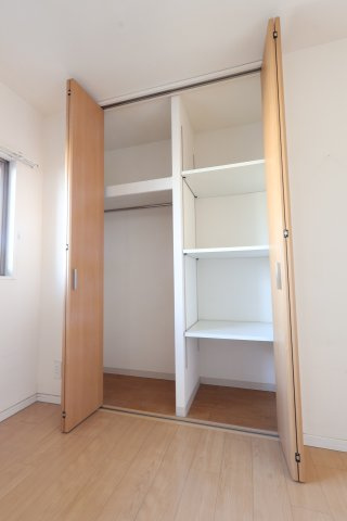 アルファステイツ宍道湖Ⅱの収納|洋室6.1帖