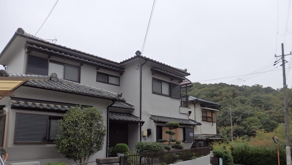 妙見東2丁目　中古一戸建ての外観|新しい生活にいかがでしょうか？外観はお住まいの顔になります。こだわりたいポイントですね。外壁塗装や屋根塗装のご相談も承っております。
■現地内覧・資金計画相談・住宅ローン相談もお問合せ受付中■
