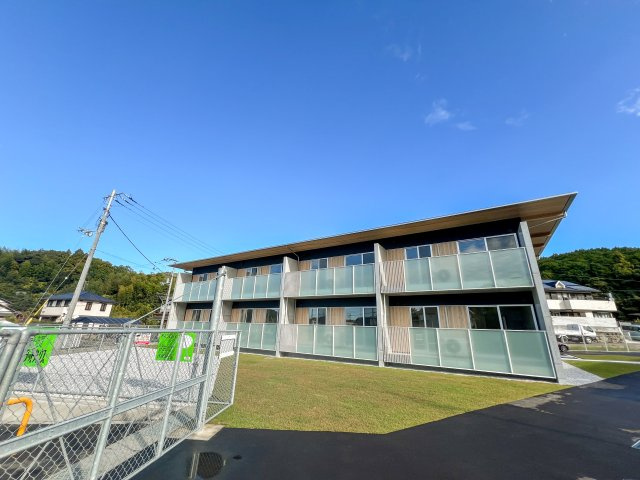 おこう仁ハイツ　B棟の外観