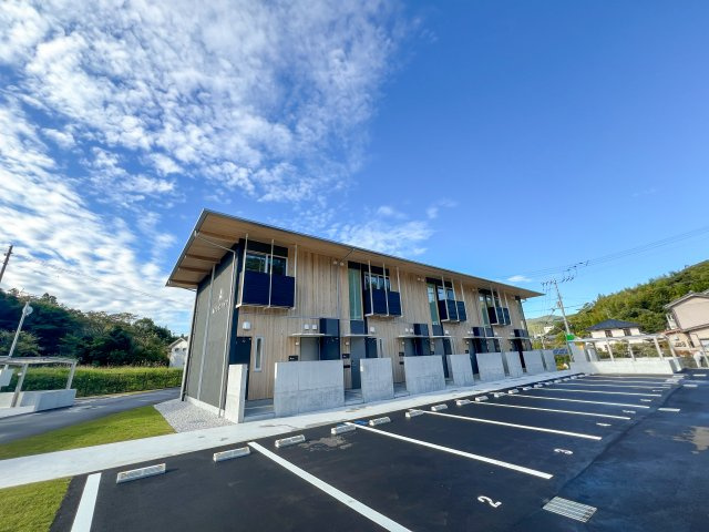 おこう仁ハイツ　B棟の外観