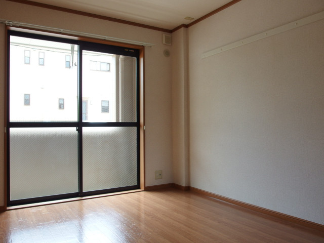 ルミナスハイツＮの洋室