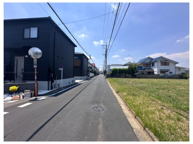 売地／ふじみ野市川崎2丁目　全6区画の前面道路含む現地写真
