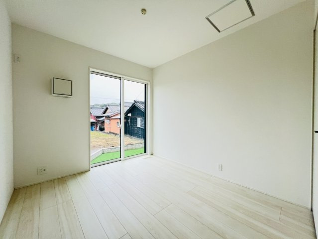 知多郡阿久比町植大西山ノ手50番1『仲介手数料無料』新築戸建ての洋室