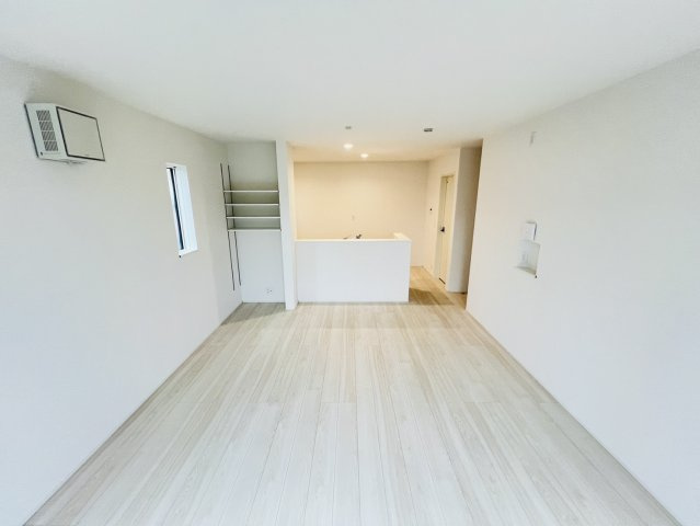 知多郡阿久比町植大西山ノ手50番1『仲介手数料無料』新築戸建ての居間・リビング