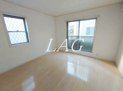 【居間・リビング】 | マルシェコート | 洋室のお部屋です。