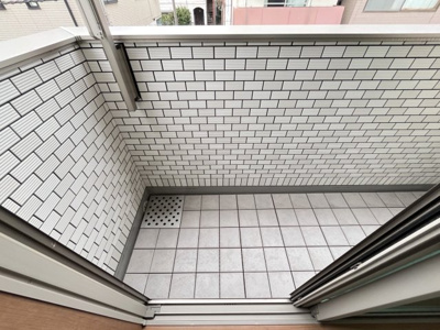 【バルコニー】 | あぱーとめんとカレス