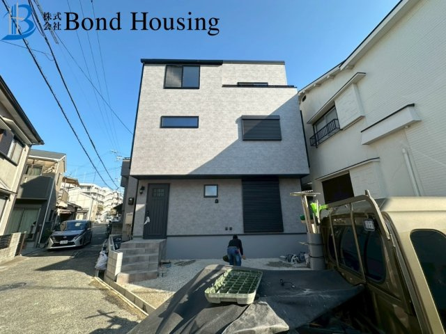 充実設備の建売住宅　山手8丁目　新築戸建の外観