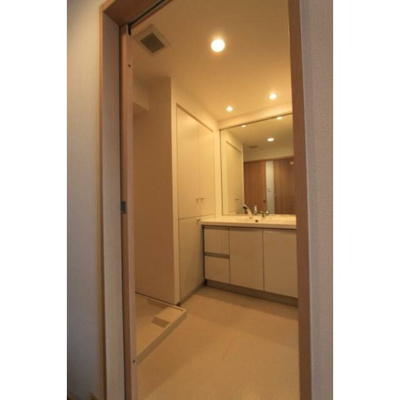 【独立洗面台】 | カスタリア中野 | 嬉しい独立洗面台付き。