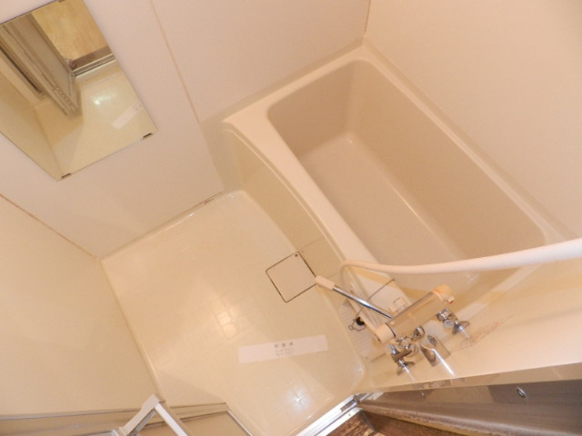 フローラルハイムＡの浴室