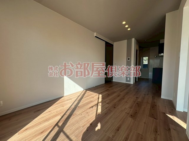 ラ・フォーレ櫛原　A棟の居間・リビング|こちらの居間で趣味の時間をお楽しみください