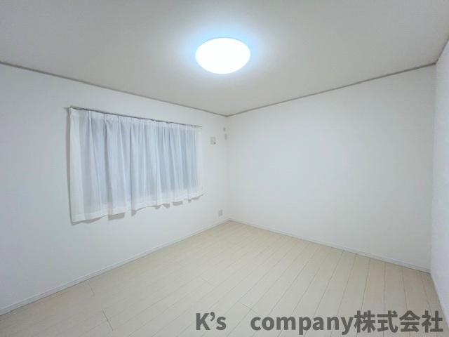 ●茅ヶ崎市松林1丁目　中古戸建の洋室|1階の洋室6帖◇