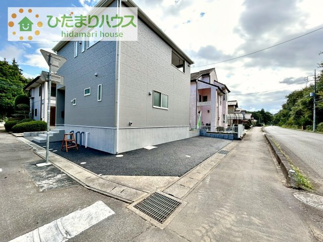 【駐車場】 | つくば市自由ケ丘第10　新築戸建 | マイホームなら駐車場代がかかりません！しかも、自宅の駐車場で洗車ができます！今までコイン洗車に行っていた手間も省けて、節約にもつながります(^^♪