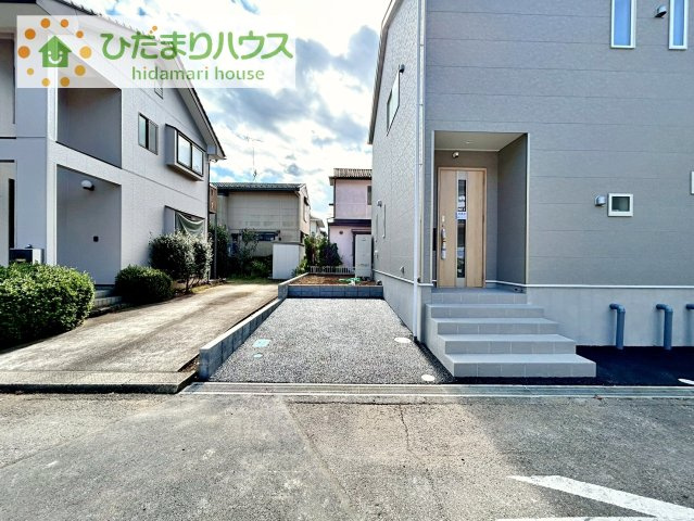【駐車場】 | つくば市自由ケ丘第10　新築戸建 | ご家族でお車に乗る方に！駐車場2台分あります！