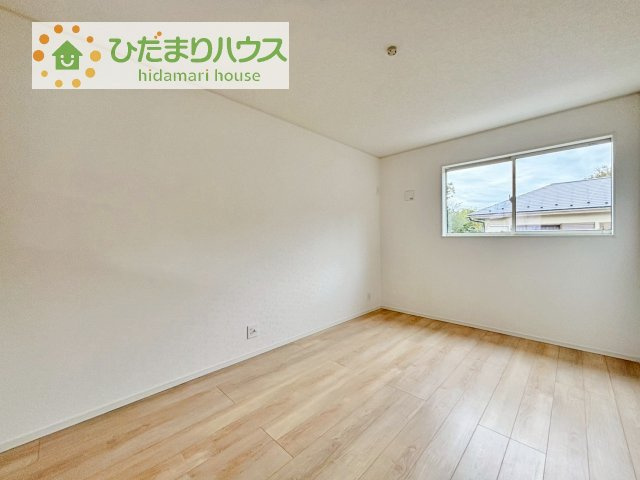 【洋室】 | つくば市自由ケ丘第10　新築戸建 | お掃除しやすく、清潔感を保てるのでダニも発生しにくいフローリング♪