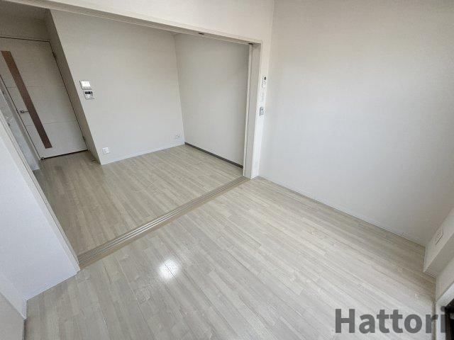 RIDGEガーデン江坂Ⅱの居間・リビング