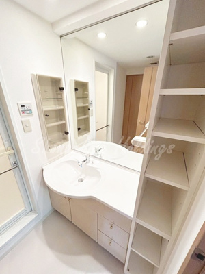 【洗面所】 | サンヴェール戸塚 | 人気の独立洗面台♪